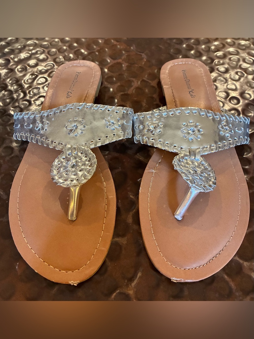 Girls Kids Pierre Dumas Brand Silver Leather Toe-Post Sandals Size 5